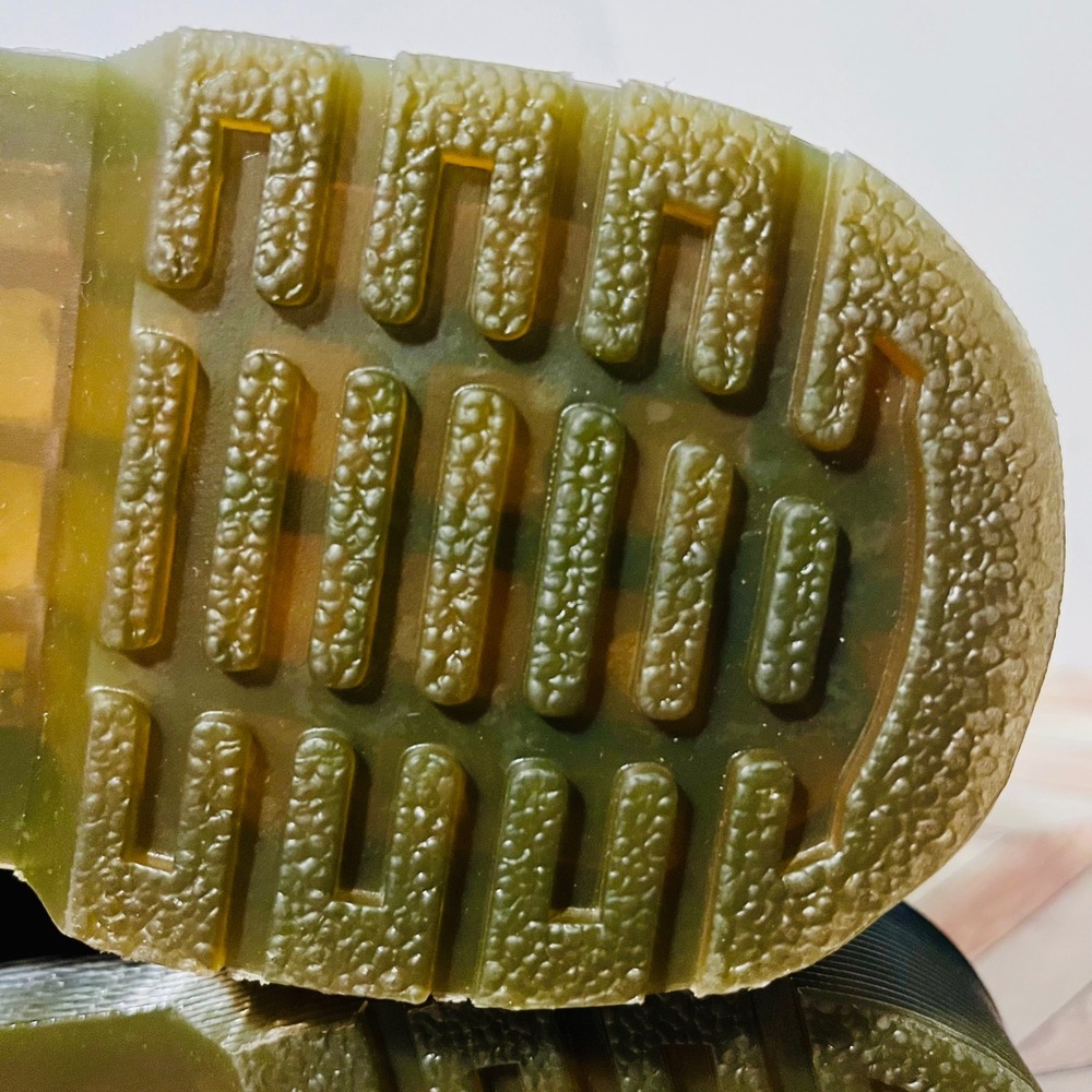 Dr Martens 1460 Cherry Red Smooth Leather Men 11 Women 12 Combat Boot 11822600 - Picture 10 of 11